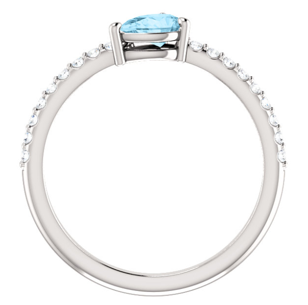 Lilac Aquamarine and Diamond Ring